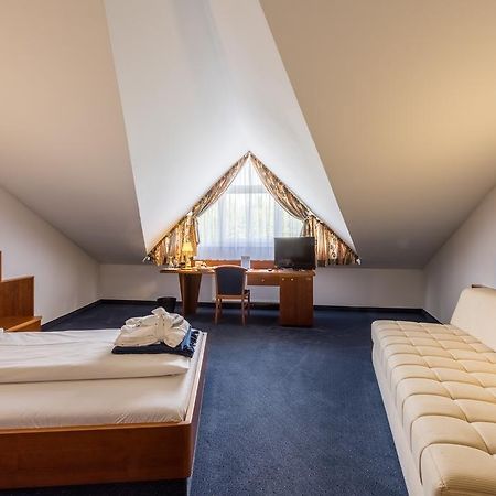 גראץ Hotel Paradies מראה חיצוני תמונה